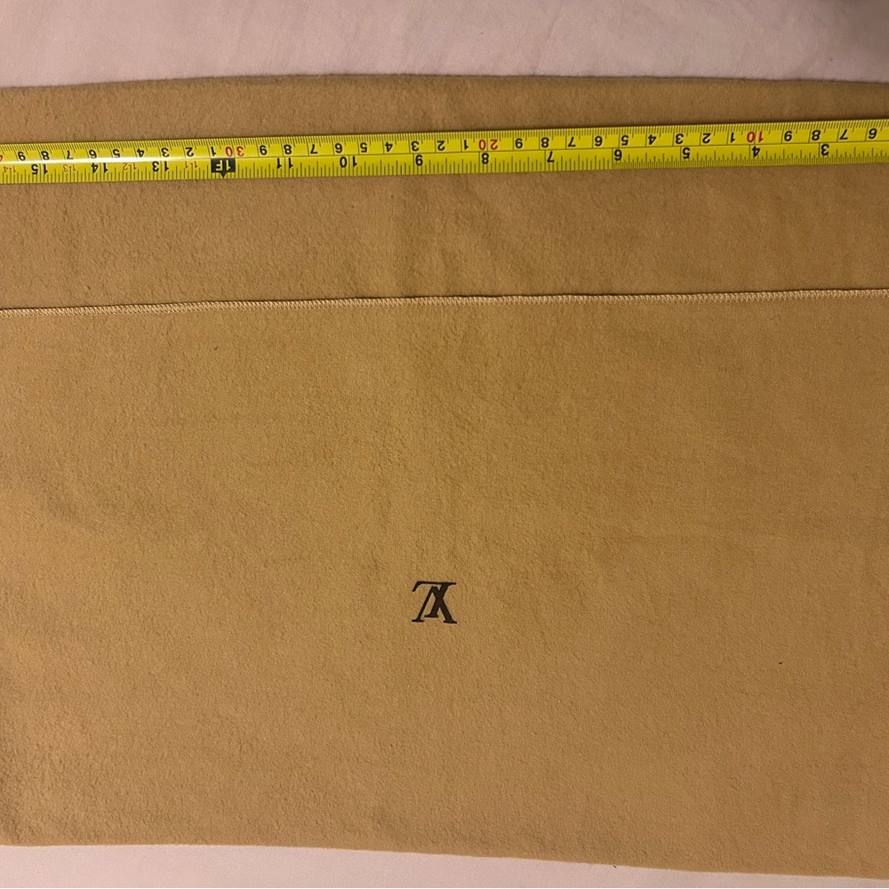 LV Louis Vuitton Dust Bag Envelope Closure - Picture 2 of 3